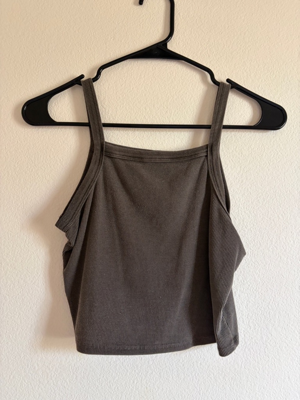 GROCERIES Square-Neck Ribbed Crop Tank Top